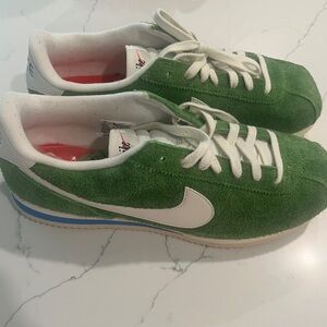 Nike Cortez rare colorway - size 11